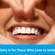 Illustration for article titled Cosmetic Dentistry Is for Those Who Love to Smile | Drmaxlingoem/em